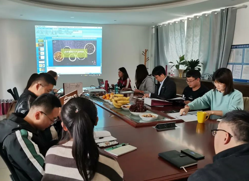 西微雅邀請美國加州葡萄干管理委員會陸老師為員工進行產(chǎn)品培訓(圖3)